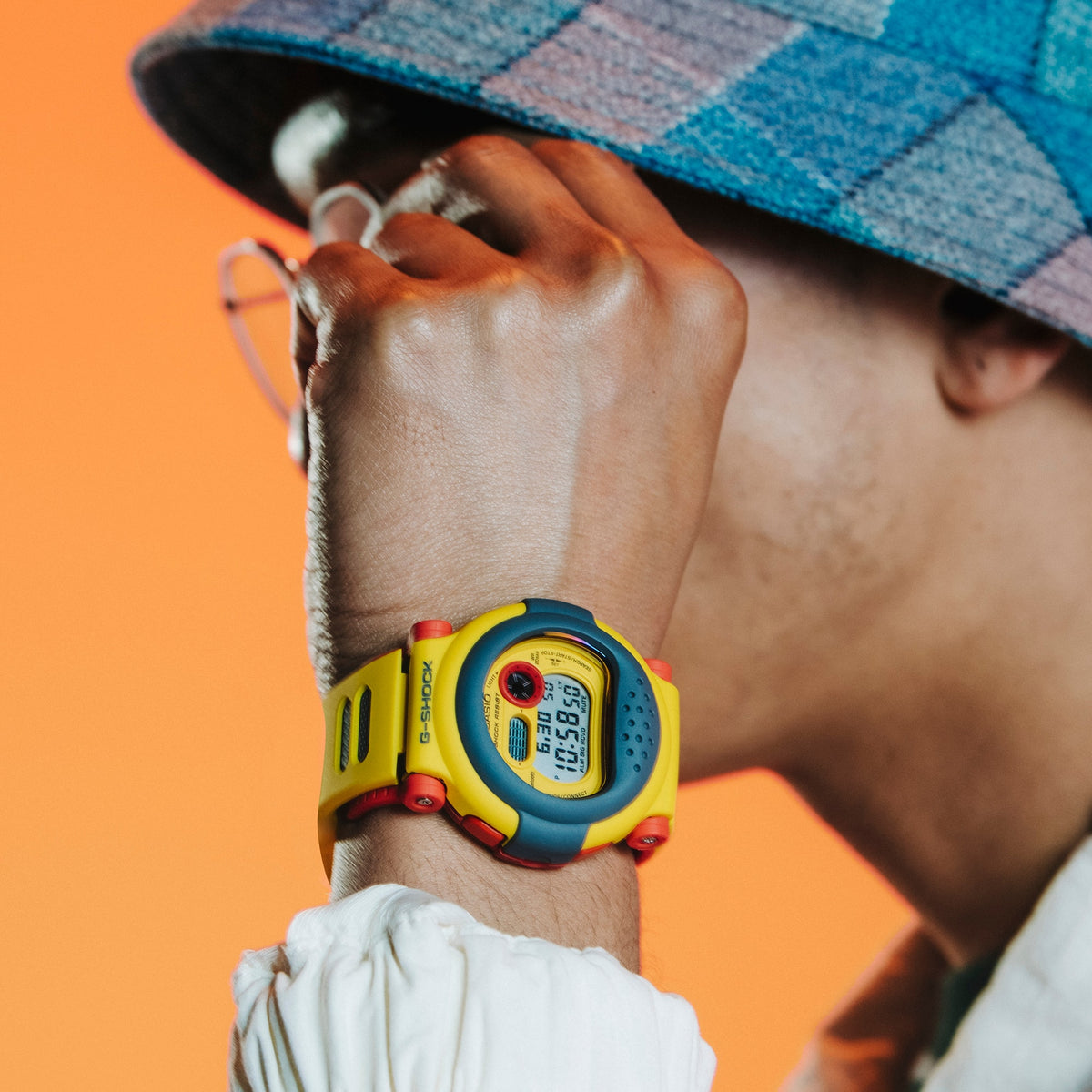 Casio G-Shock G-B001MVE-9DR Bluetooth Interchangeable Bezel Watch – on model