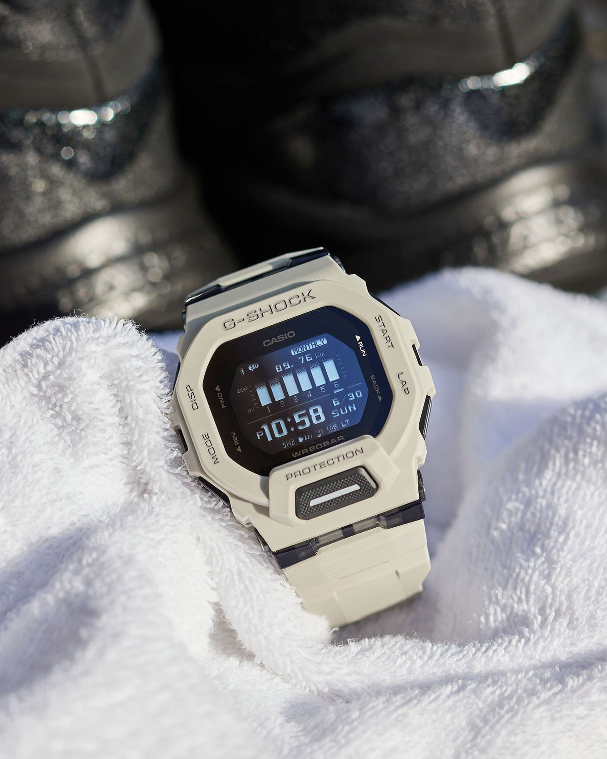 Casio G-Shock GBD-200UU-9DR Step Tracker Digital Watch – Black – display detail